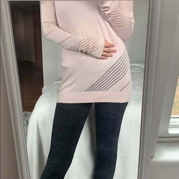 Express Sweater - Picture 7 of 7